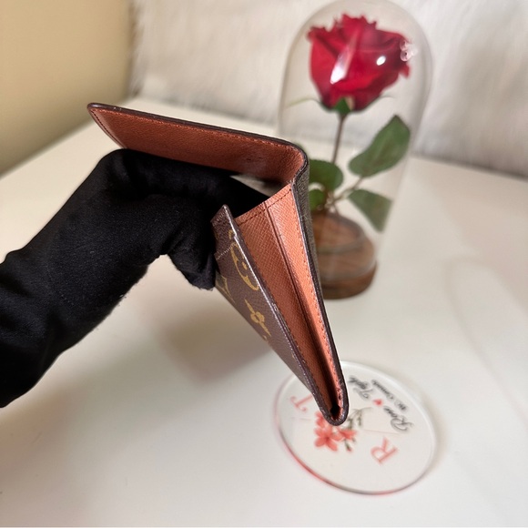S⭕️LD. Vintage Louis Vuitton Wallet - Picture 8 of 11